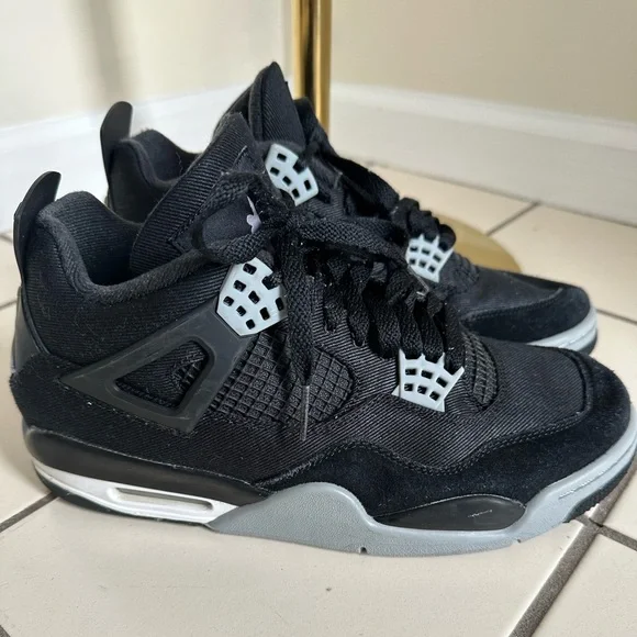 Men’s Jordan 4 Retro SE- Size 9 - Picture 4 of 9